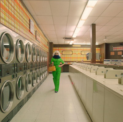 Prada-video by Autumn de Wilde: laundromat