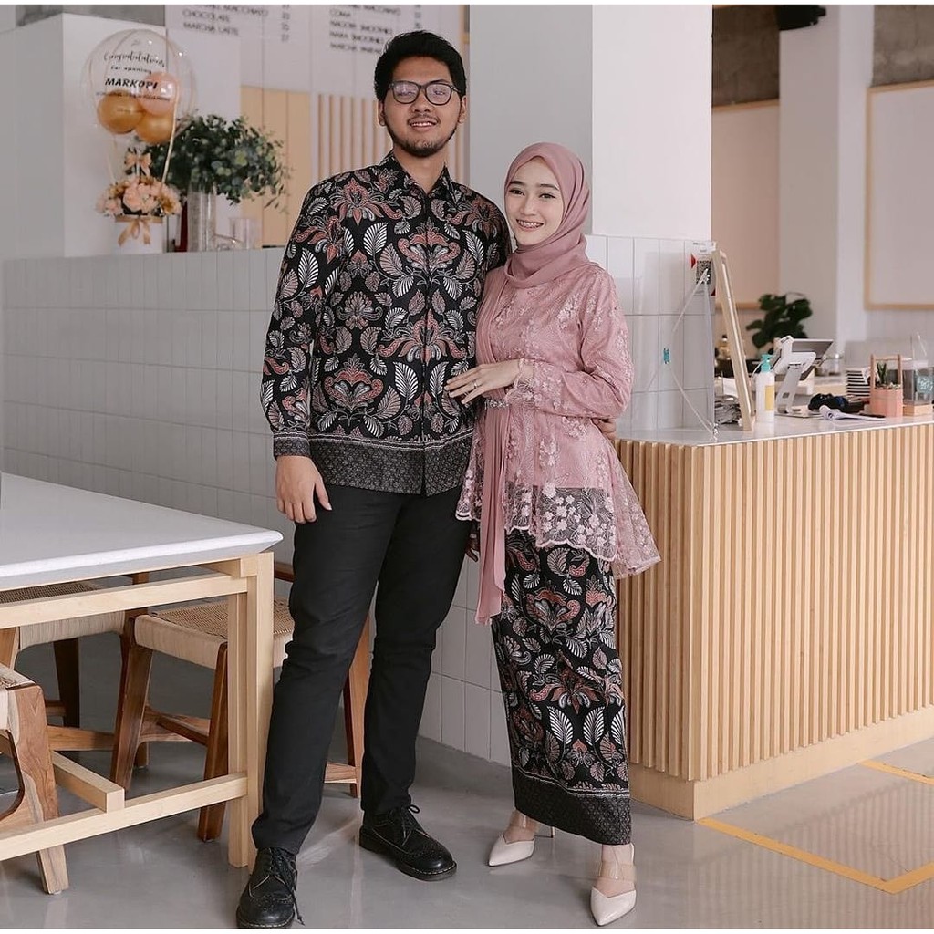 kebaya couple