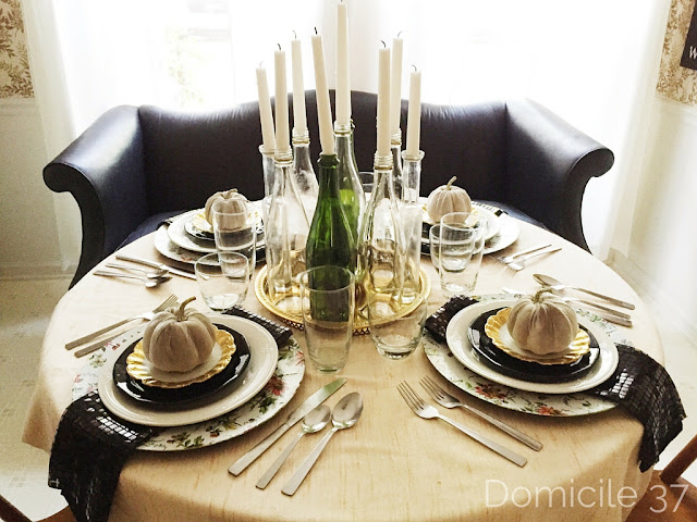 Versatile table setting appropriate for any season