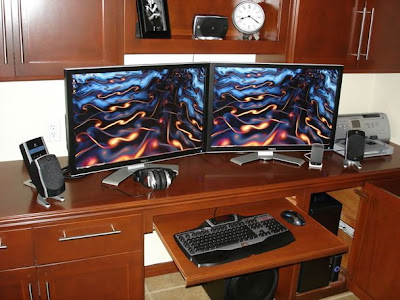 Cool Computer Workstations Seen On www.coolpicturegallery.net