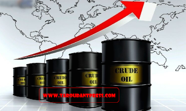 النفط يقفز فوق 80 دولاراً مع استمرار التوتر في البحر الأحمر
