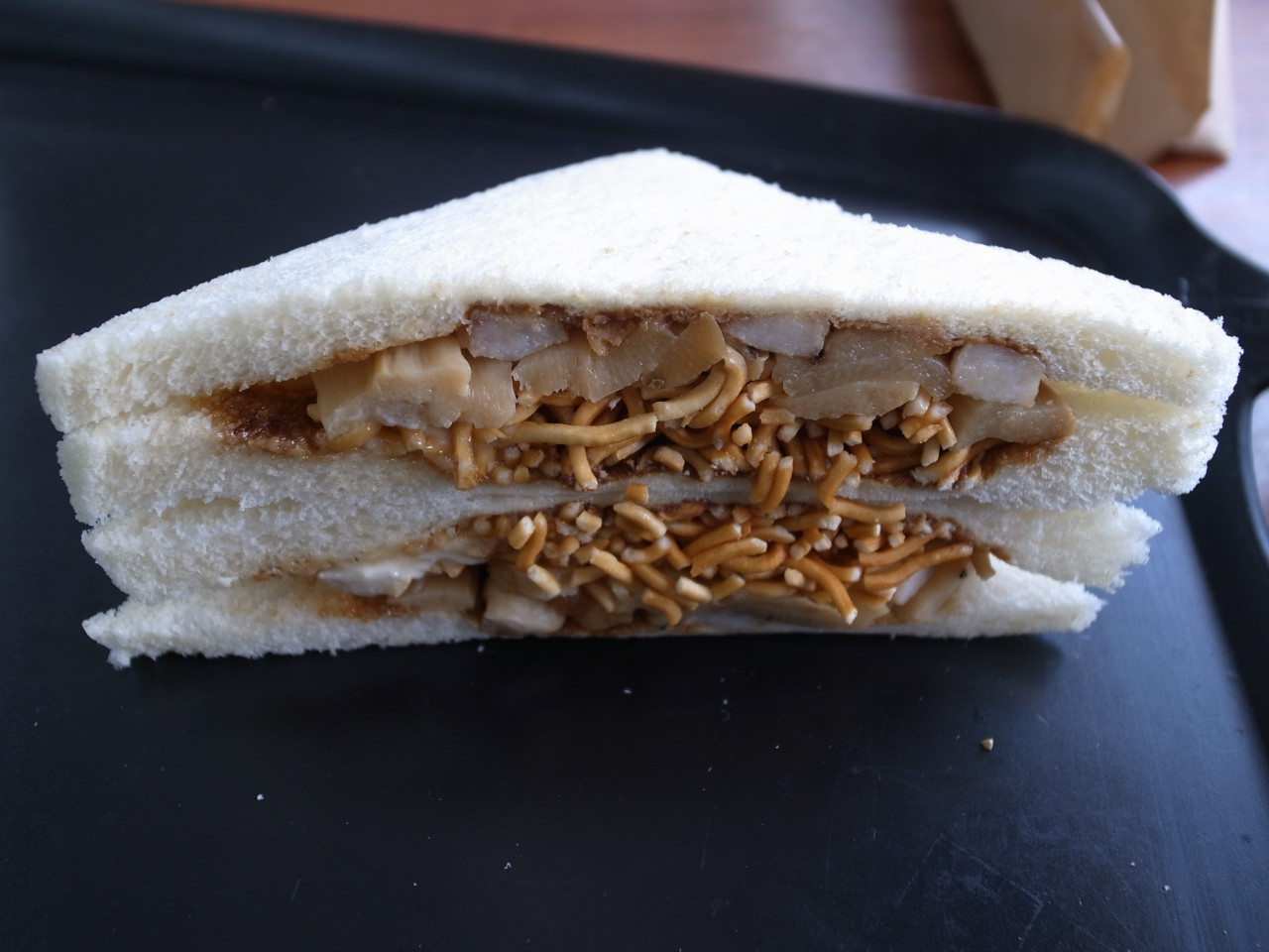 聽過富山縣傳說超商 立山雷鳥 嗎 數種珍奇飯糰 三明治 下 好玩吧