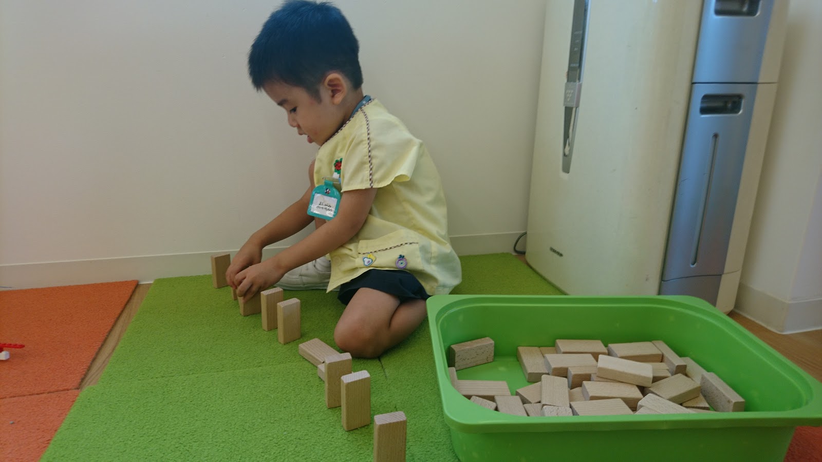 せいか幼稚園blog ３歳児yy広場に新しい遊び登場