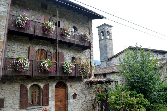 via mercatorum da oneta a cornello dei tasso