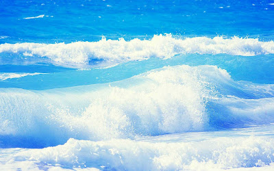 Sea Waves Standard Resolution Wallpaper