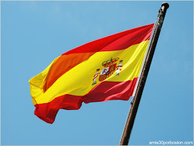 Bandera de España del Galeón Andalucía 