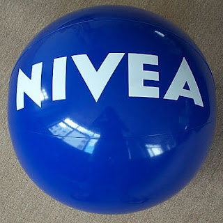 balon pantai nivea