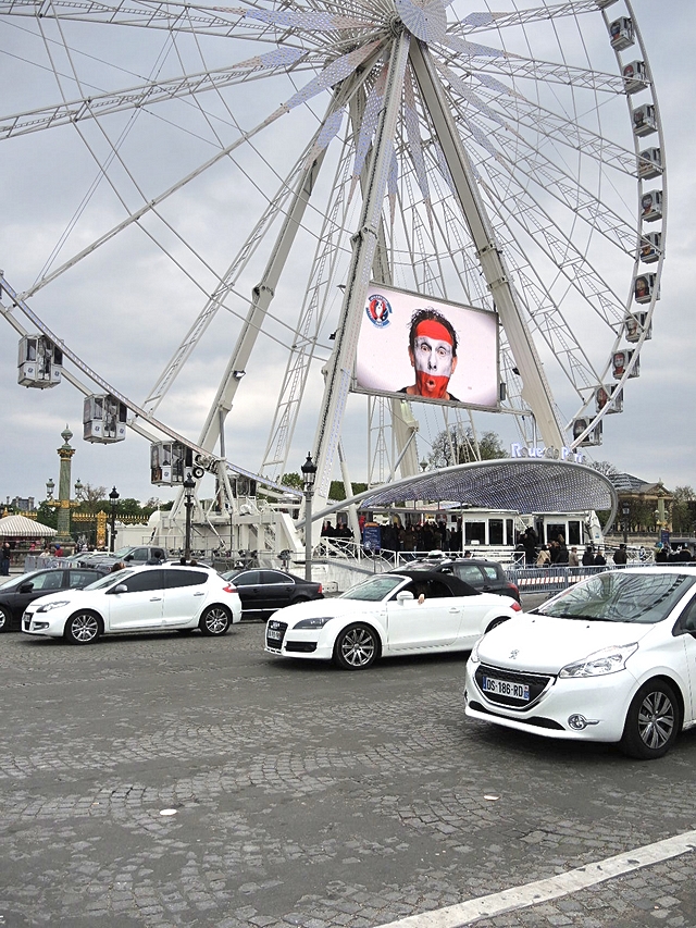 Parijs: van de Place de la Concorde via de Tuileries naar het Louvre