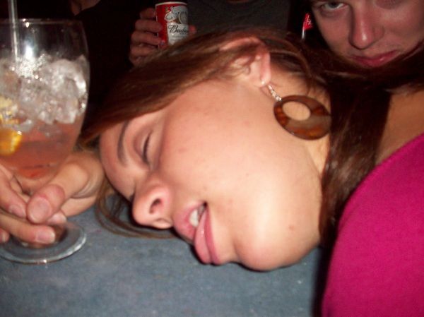 Passed Out Drunk Girls Pictures1