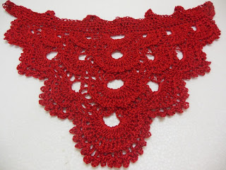 Sweet Nothings Crochet free crochet pattern dog ; photo of the bandana in red,