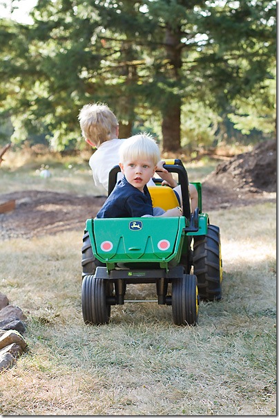 Sep-06-2010_boysintractor5