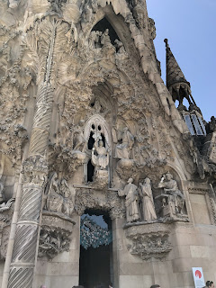 聖堂の中はファンタジーな森だった！〜Sagrada Família /サグラダ・ファミリア〜