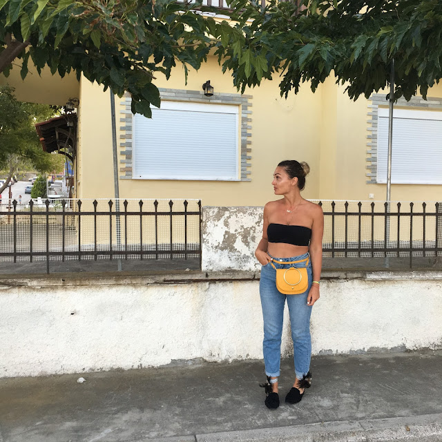 how to wear mom jeans, topshop high  waist jeans, gucci waist bag, how to wear a waist bag, winners finds yellow mustard bag, how to wear slides, best canadian fashion blogger, fashion blogger style, fashion instagram