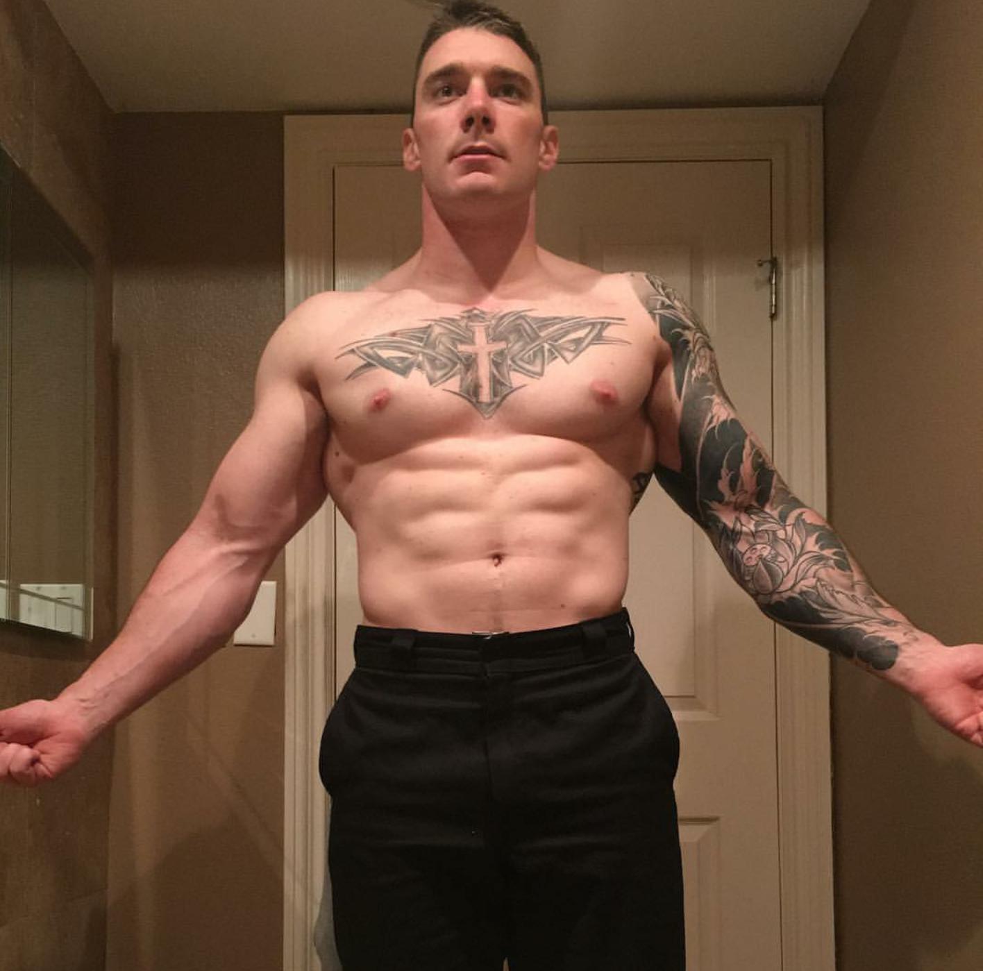 cocky-strong-sexy-man-shirtless-tattoo-body-straight-masculine-alpha-daddy