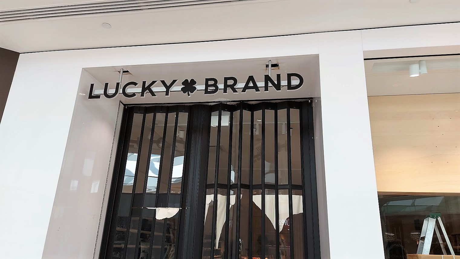 Observations, Reservations, Conversations: Lucky Brand Jeans to Open at  Polo Park Soon