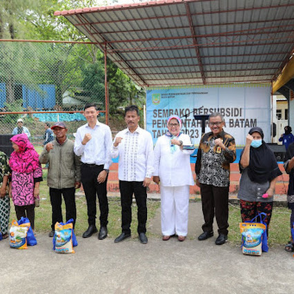 Kepala BP Batam Distribusikan 7.200 Paket Sembako di Kecamatan Batu Ampar