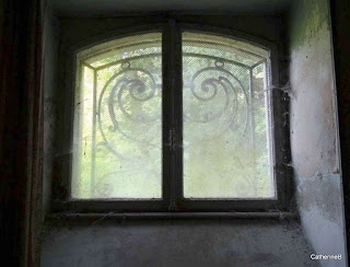 urbex-alsace-manoir-chateau-lumiere-verriere-toits-sous-sols-jpg