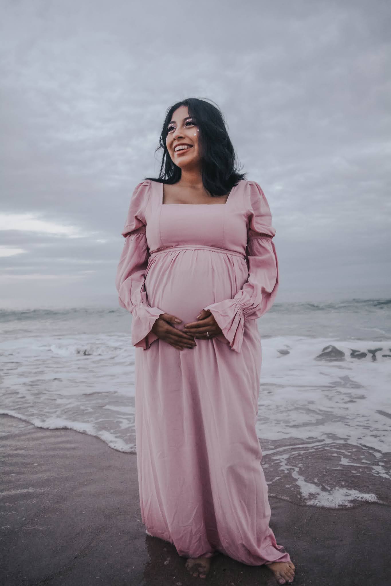 Maternity Photo Shoot Ideas: Ocean Photos