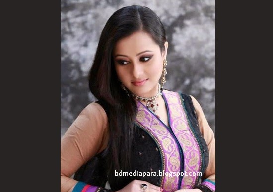 http://photoalbum24.blogspot.com/2013/03/bangladeshi-movie-actress-purnima.html