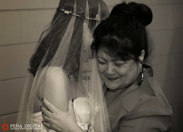 Wedding photograph of mom and daughter