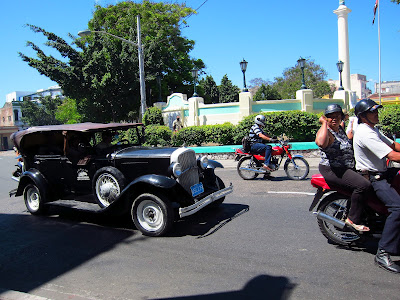 Santiago de Cuba very vintage car