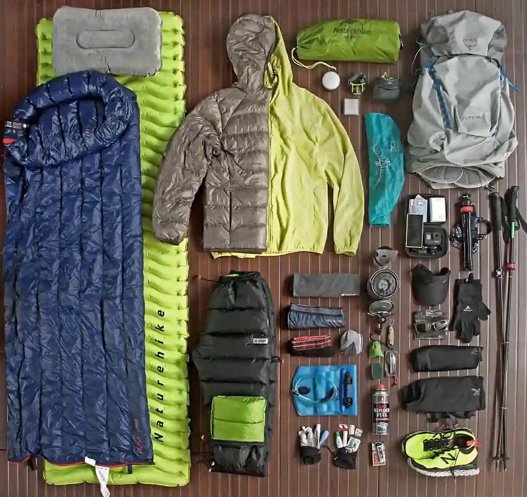 Gear pendakian untuk ultralight hiking - foto instagram ilusafri