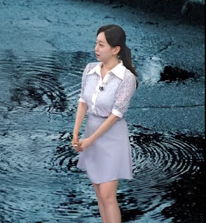 20250616 강아랑 기상캐스터 러블리한 블라우스와 치마
