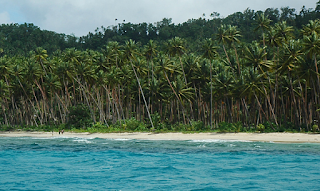 Tempat Wisata LOLODA UTARA yang Wajib Dikunjungi - Wisata Halmahera Utara