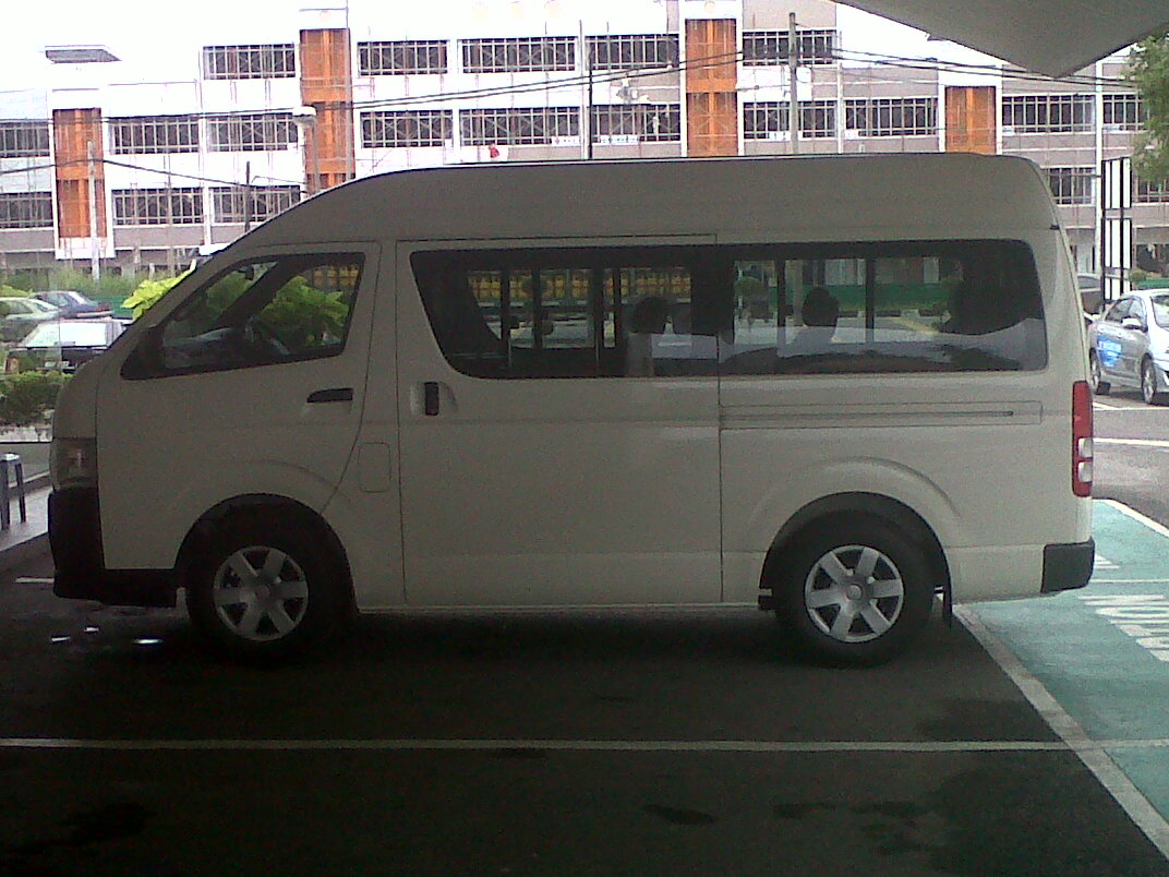 Kereta sewa car rental van sewa mpv sewa shuttle travel 