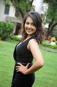 Madhu Shalini glam pics-thumbnail-20