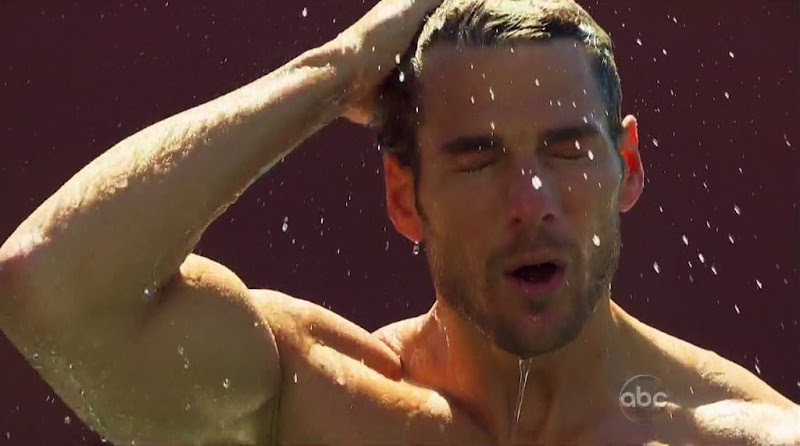 Brad Womack Shirtless on The Bachelor s15e01