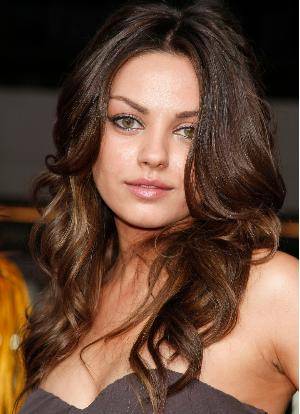 good hairstyles for girls with round faces. curly hairstyle for round face
