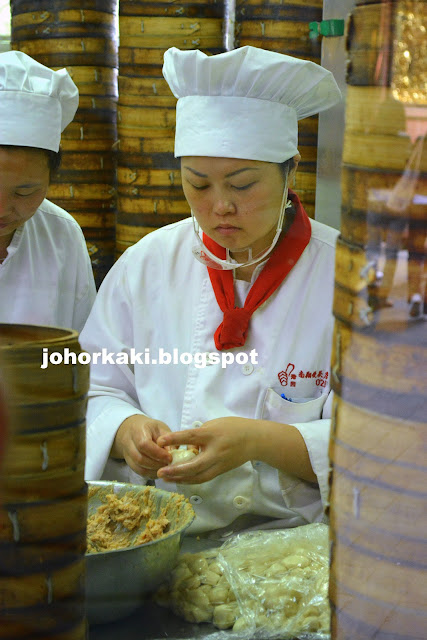 Shanghai-Yuyuan-Gardens-Nanxiang-Xiao-Long-Bao-豫园南翔馒头店 