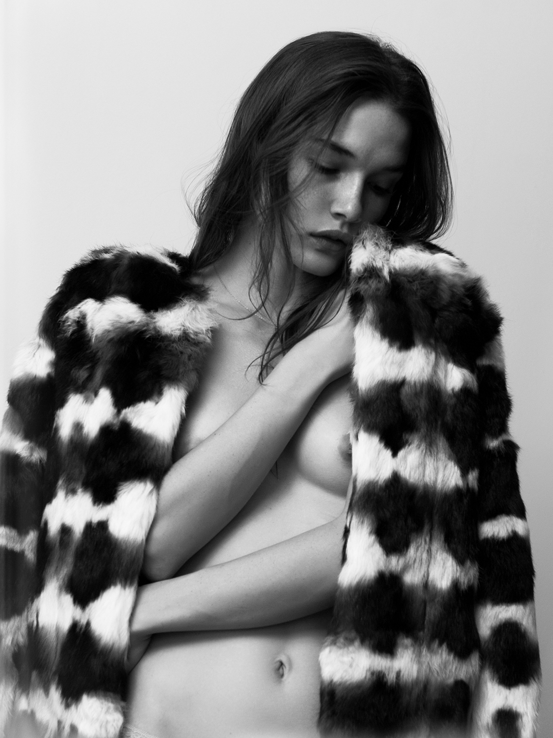 Jessica Sikosek topless photo