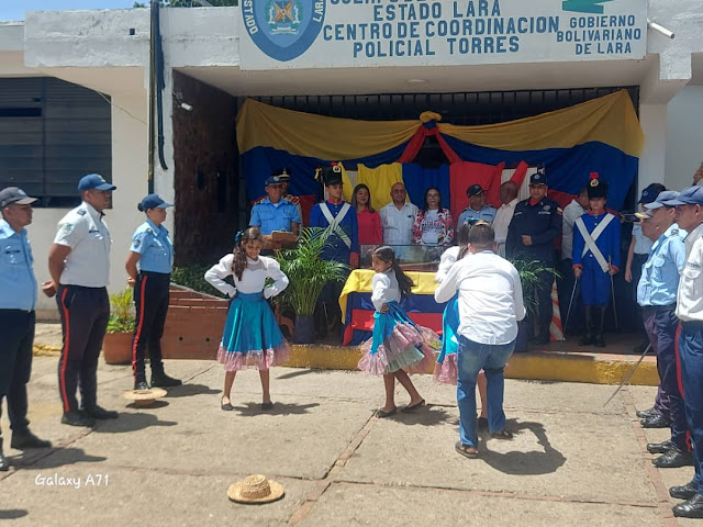 LA ESPADA DE EL LIBERTADOR SIMÓN BOLÍVAR RECORRE LA CIUDAD DE CARORA