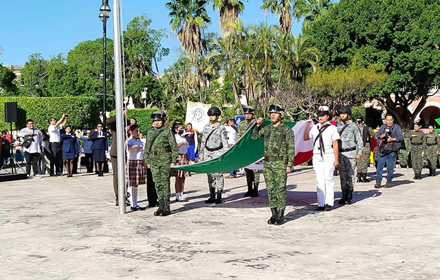 Ejército Mexicano inicia con los festejos por el mes patrio