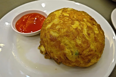 Bangkok, Krua Apsorn, crab omelette