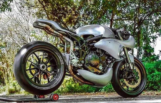 ER6N Modifikasi Jadi Cafe Racer Hedon