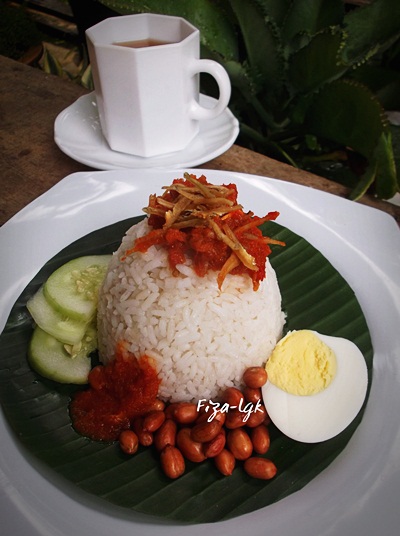 NASI LEMAK  Fiza's Cooking