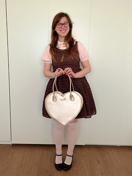 pink and chocolate brown lolita fashion outfit