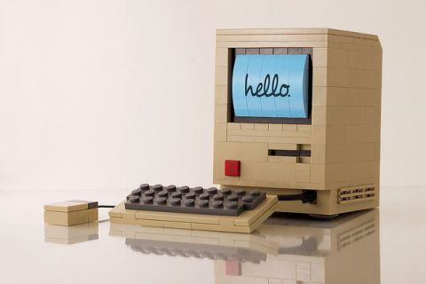 Tecnologia retro em miniaturas LEGO