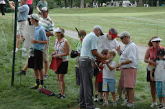 Autograph Hounds