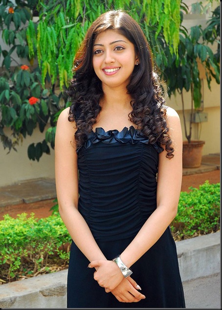praneetha-hot-latest-(5)