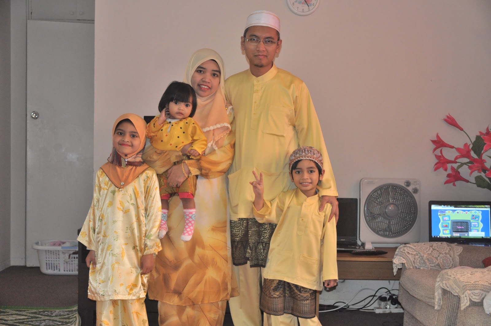 NAZA CAKES HOUSE: Sambutan Aildilfitri 2012 di Malaysia 