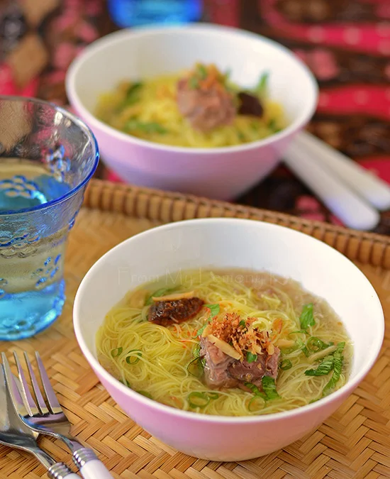 rice-vermicelli-in-beef-broth