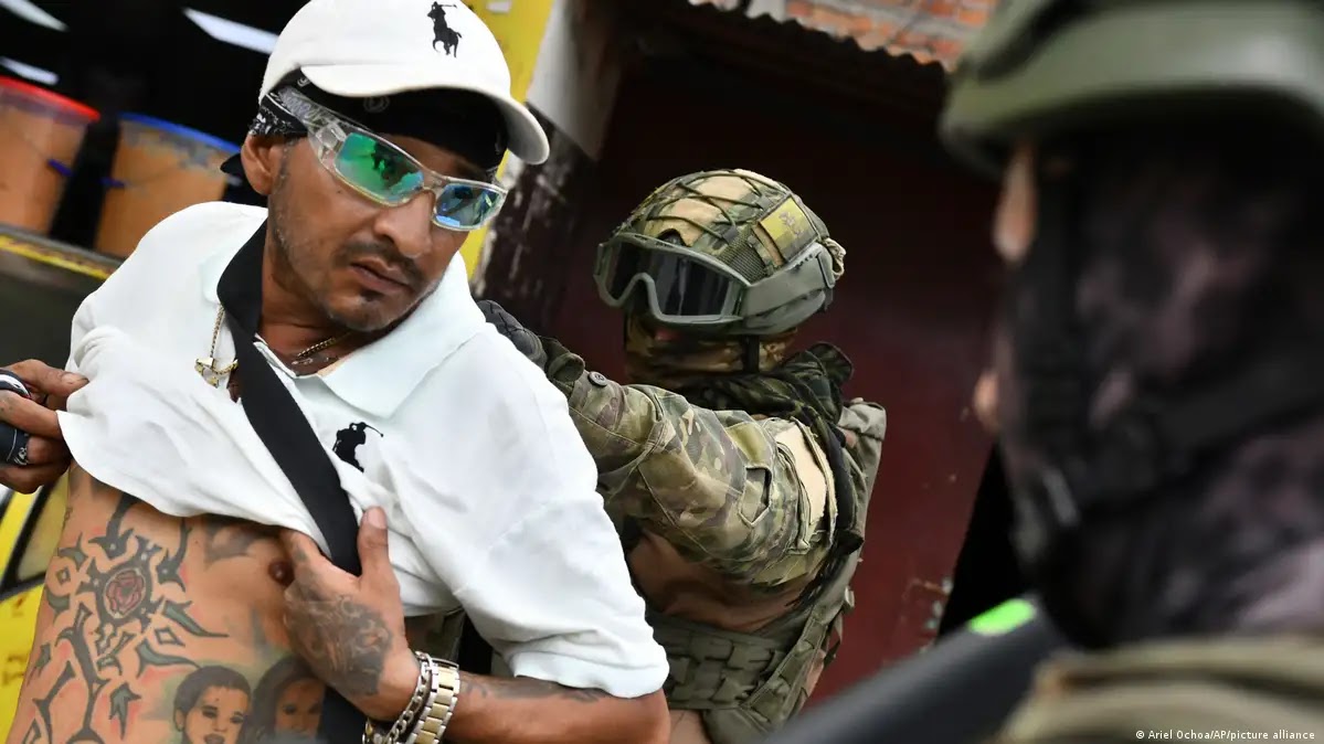 Ecuador lleva 5.434 detenidos en conflicto armado interno