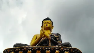 Ravangala is a beautiful town in West Sikkim situated on an edge between Maenam Hill and Tendong, with a valuable market. There are heavenly perspectives on Mount Narsing on the contribution from Ravangala
