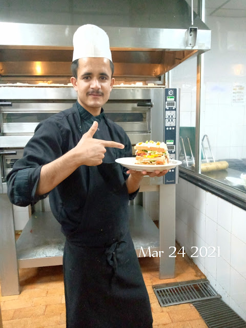 Chef Muneeb Abbasi _Chef Mune _Muneeb Abbasi_Club Sandwich