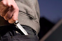 41χρονος έβγαλε μαχαίρι μέσα σε καφενείο στην Καβάλα