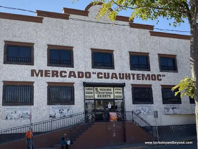 exterior of El Mercado in Juarez, Mexico